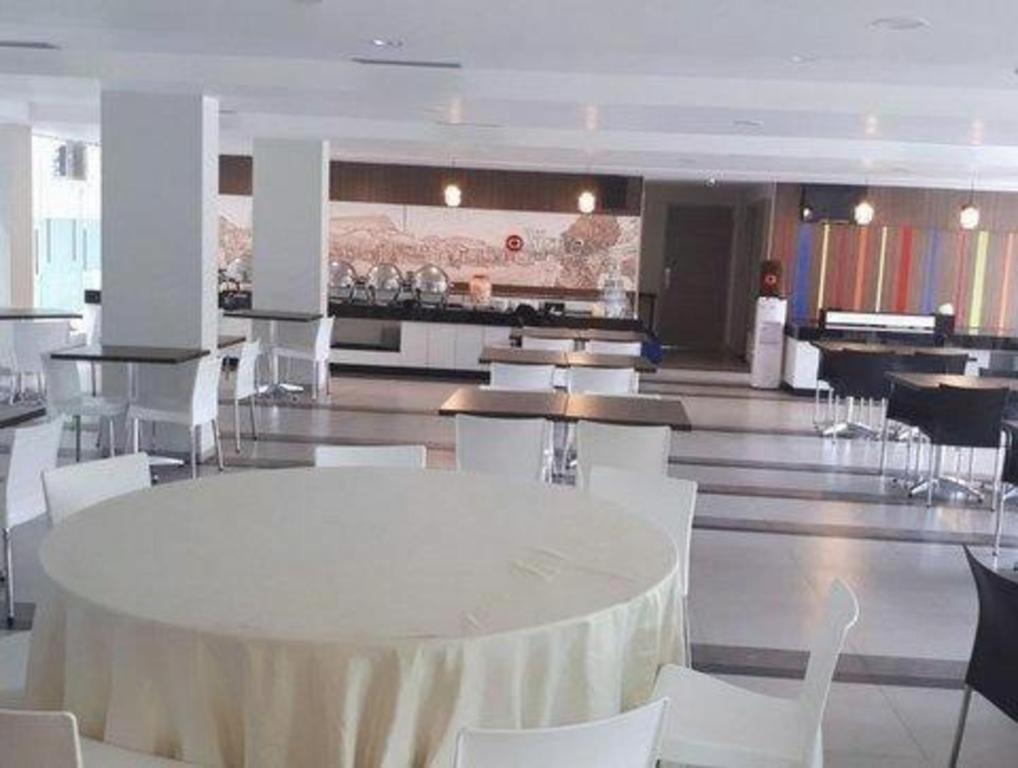 Amaris Hotel Ambon Zewnętrze zdjęcie